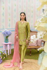 Zarayna-Festive Formals '25 - Champagne Toast