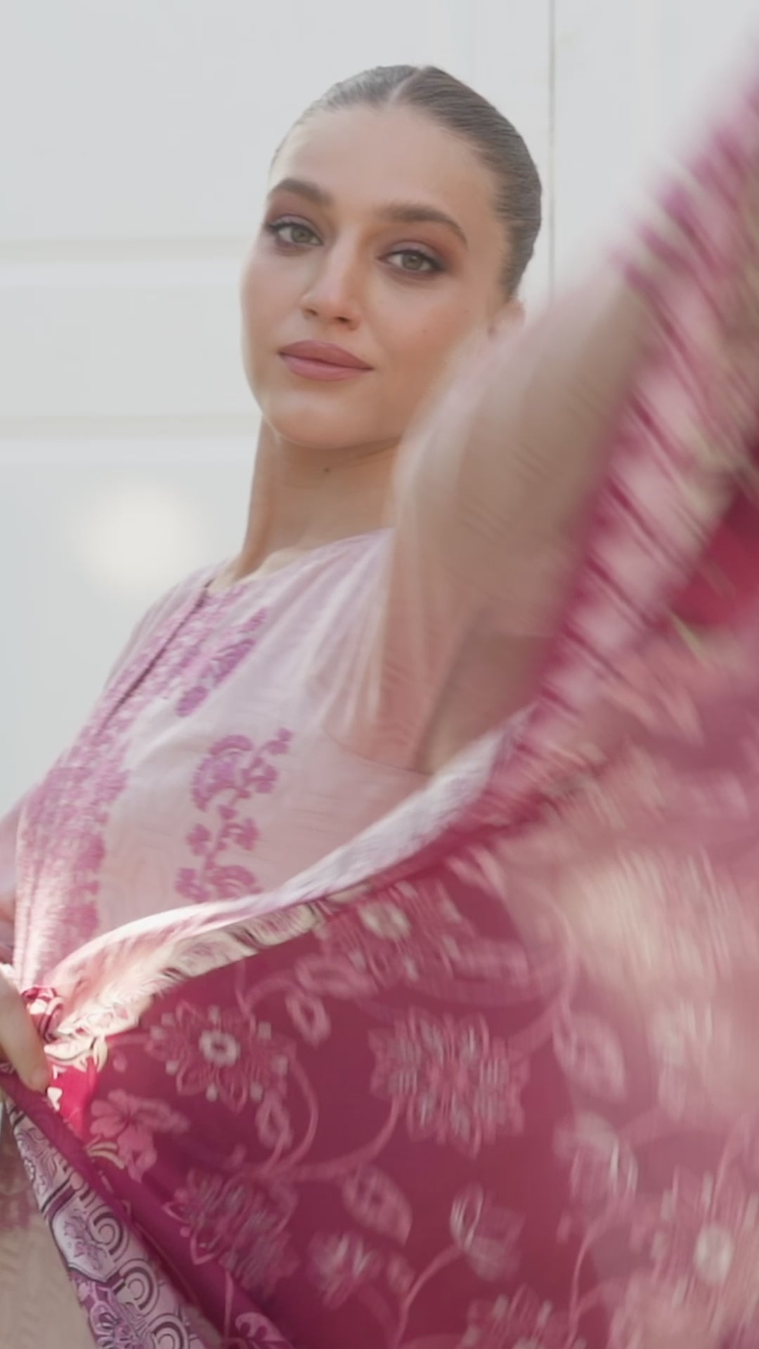 Izna (B) Sania Maskatiya