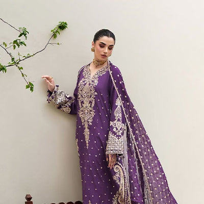 Roheenaz Mah-e-Noor Silk '26