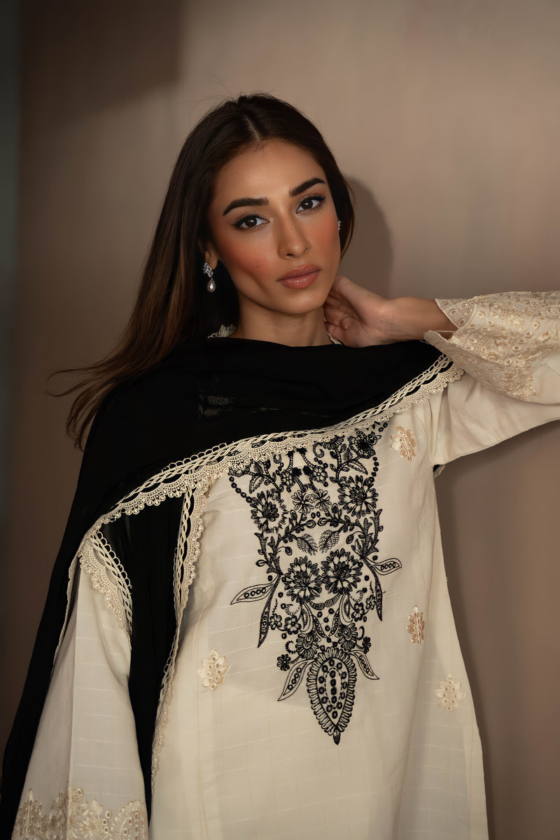Timeless Zaib – RANGEEN BY RA