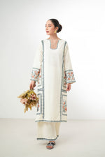KASHMIR OFF-WHITE EMBROIDERED FALL SET(NPA2-24307)