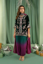 Lustre The Velvet Glow '26 - Emerald Eclair